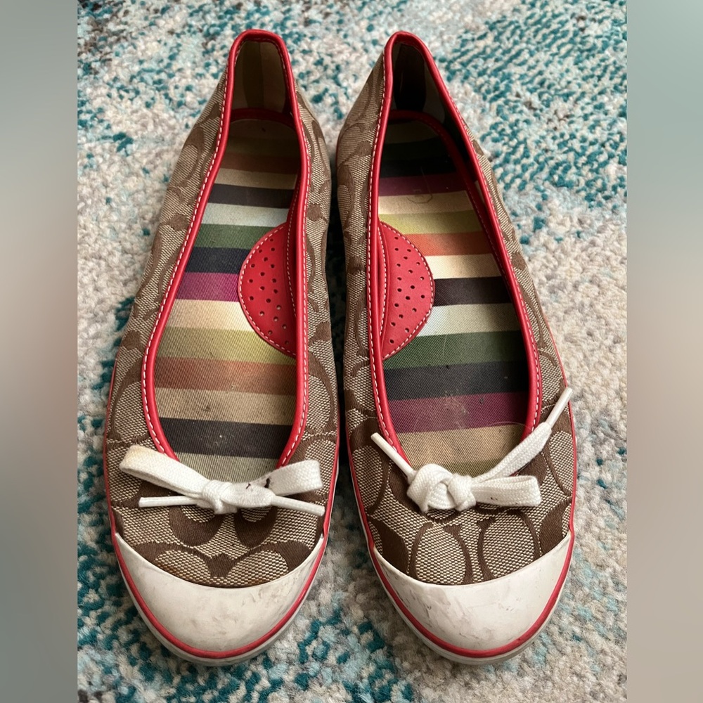 COACH Women's Brown and Orange Flats